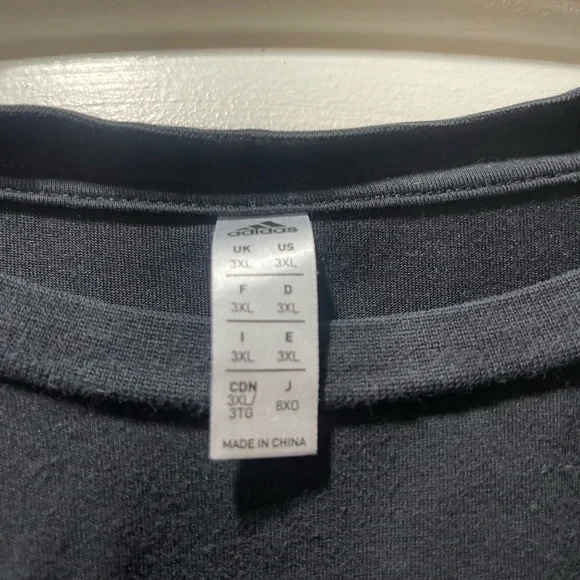 Adidas T-Shirt - Picture 5 of 8